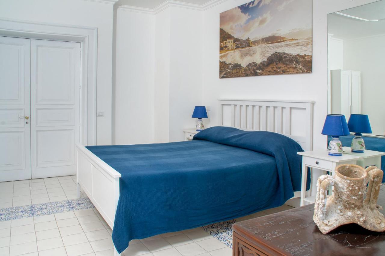 La Belle Vie B&B Санта-Марія-ді-Кастеллабате Екстер'єр фото